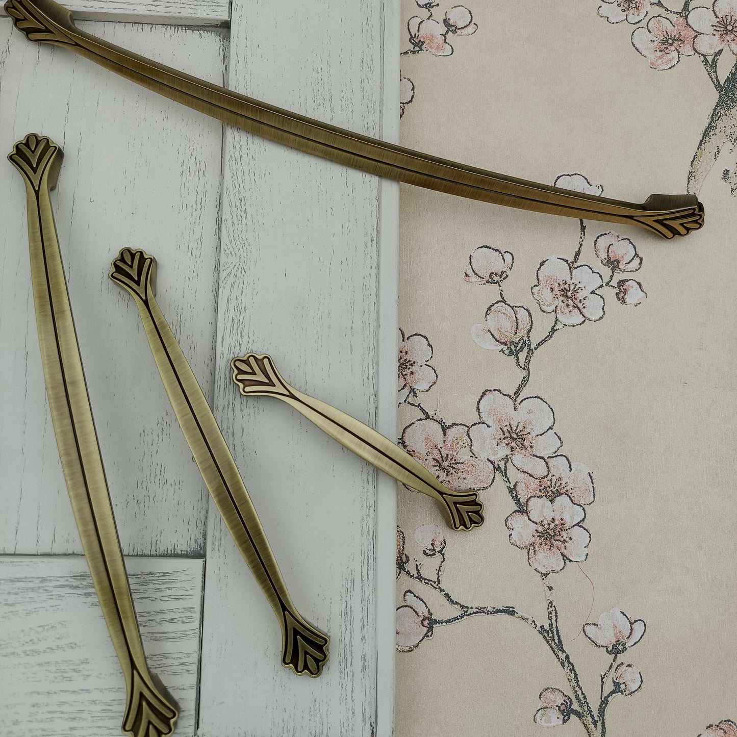 Flowers Handles Pulls Cabinet Drawer Dresser Furniture Knob Handle Pulls - 1 pcs