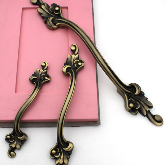 Antique Flower Handles Pulls Cabinet Drawer Dresser Furniture Knob Handle Pulls Matt Dark Gold  - 1 pcs